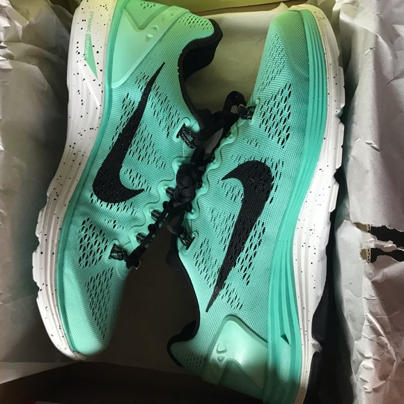 nike react element plus tiffany